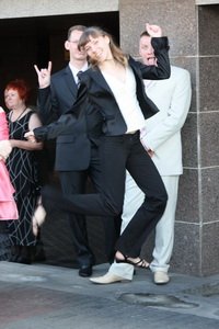  �������!